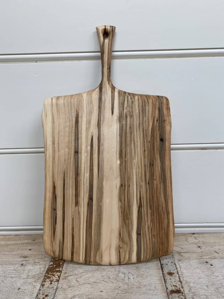 Handle serving and cutting board
